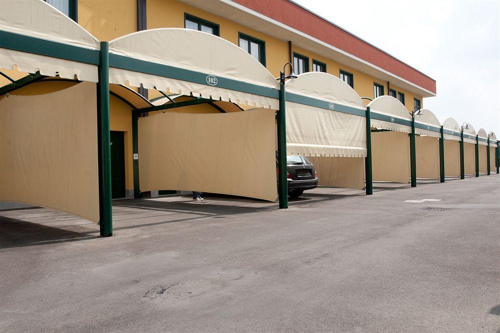 Hotel Maxim Anzola dell'Emilia Dış mekan fotoğraf